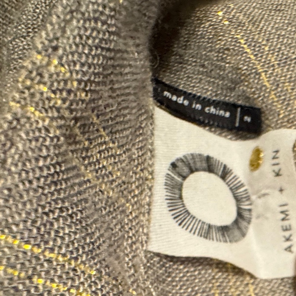 Akemi + Kin Top with Gold Metallic Threads - Picture 7 of 7
